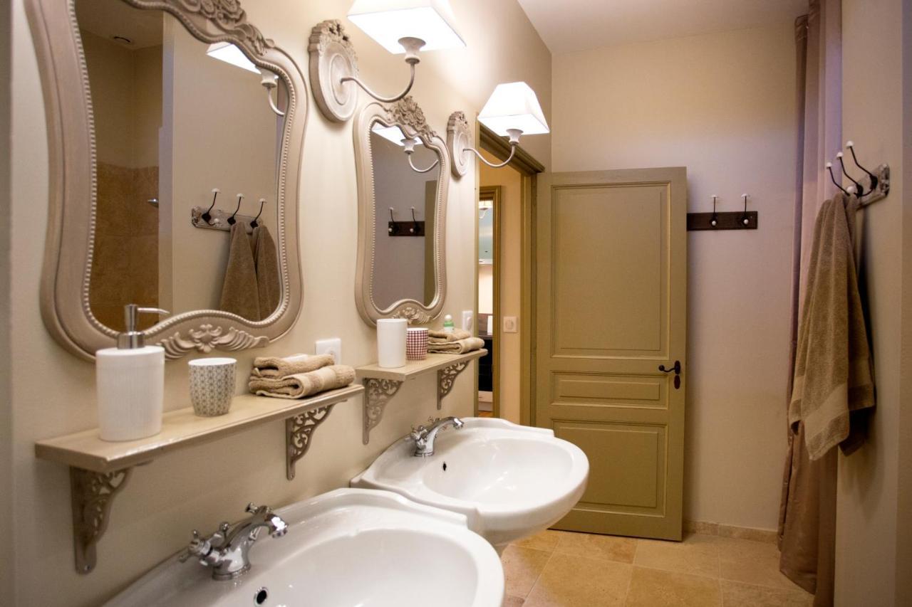 Les Hauts De Condom Appartements Climatises Екстер'єр фото